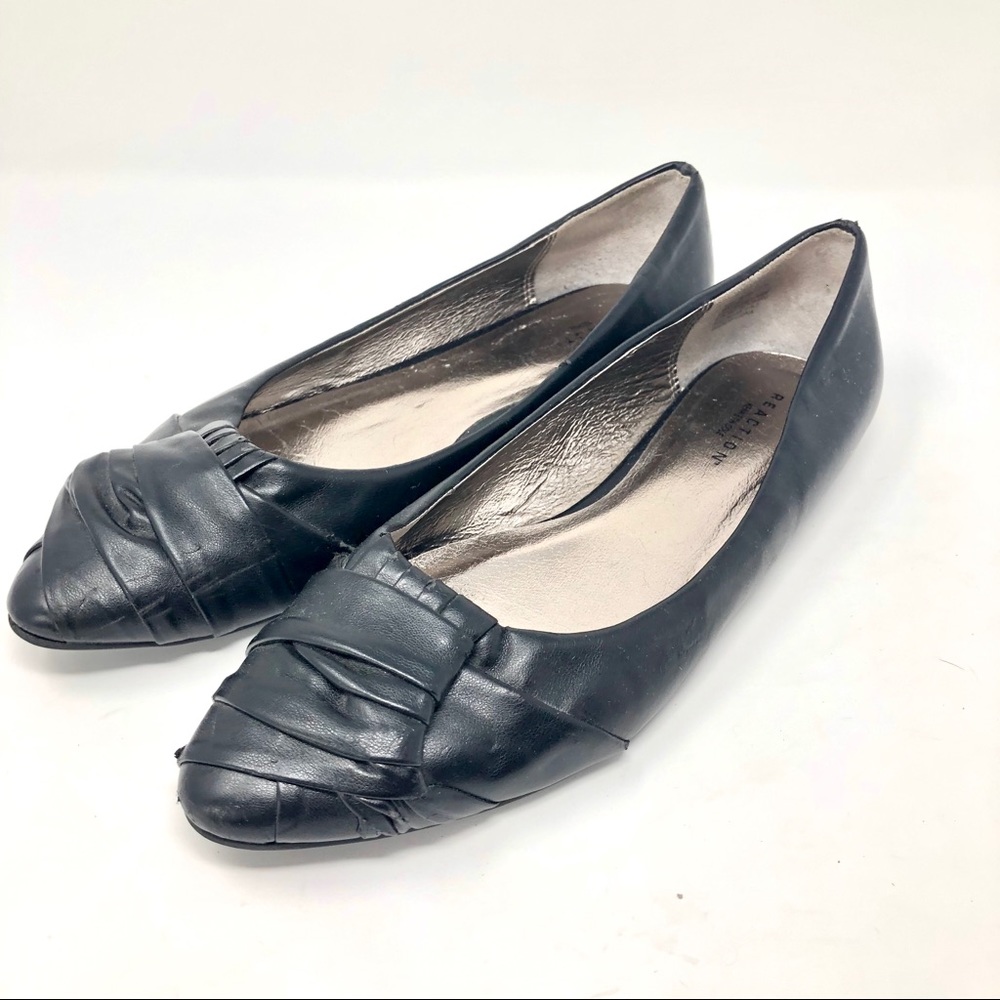 Kenneth Cole Reaction Black Flats 10M